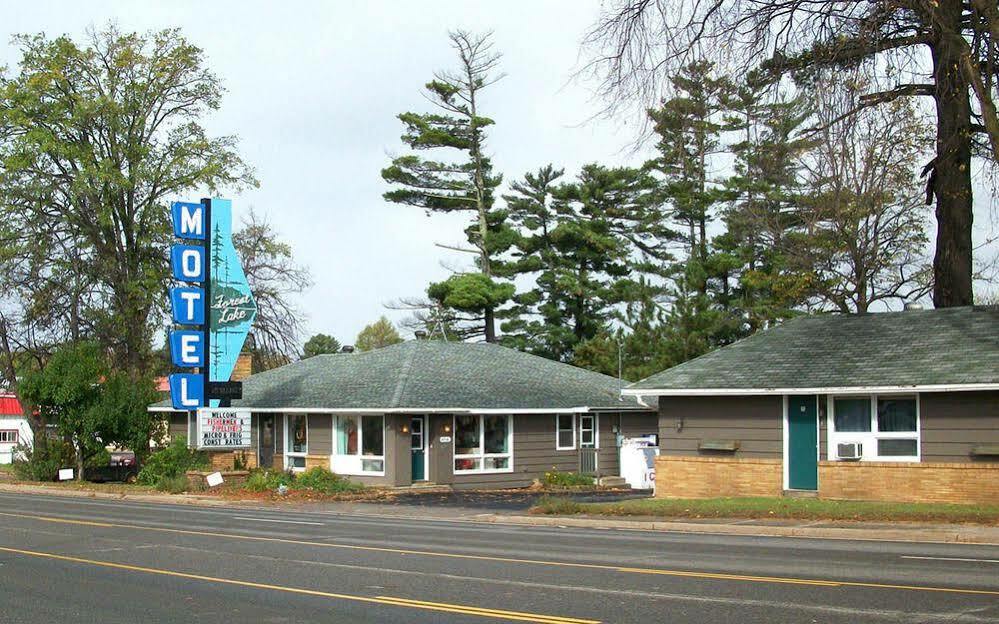 Forest Lake Motel Grand Rapids Exterior photo